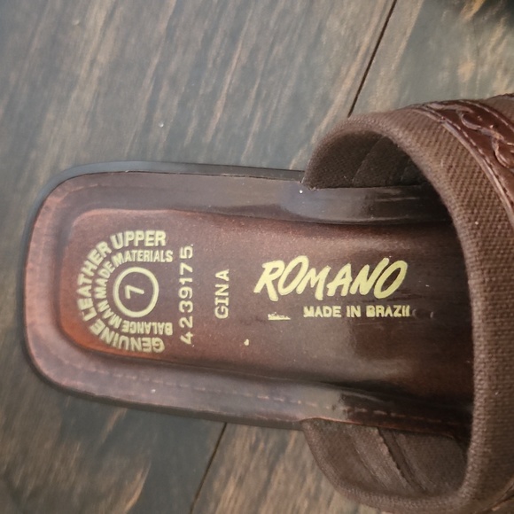 Romano Gina women’s slip on leather sandals size 7 - Picture 6 of 10